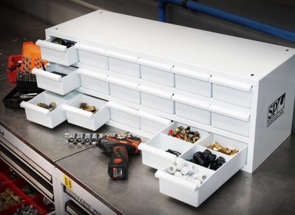 STORAGE BOX 18 DRAWER 826 X 300 X 305
